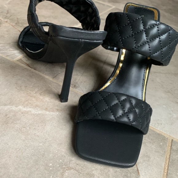 Quilted Black heeled mules - Picture 2 of 6